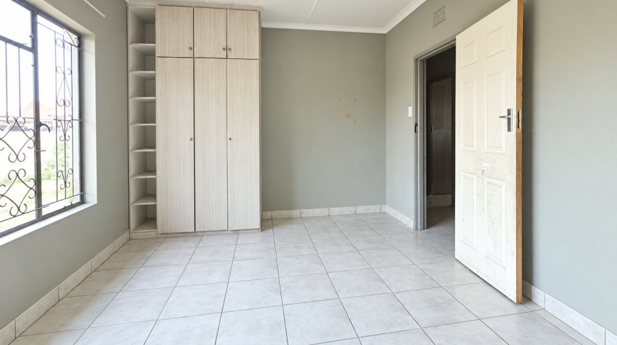 4 Bedroom Property for Sale in Lennoxton KwaZulu-Natal