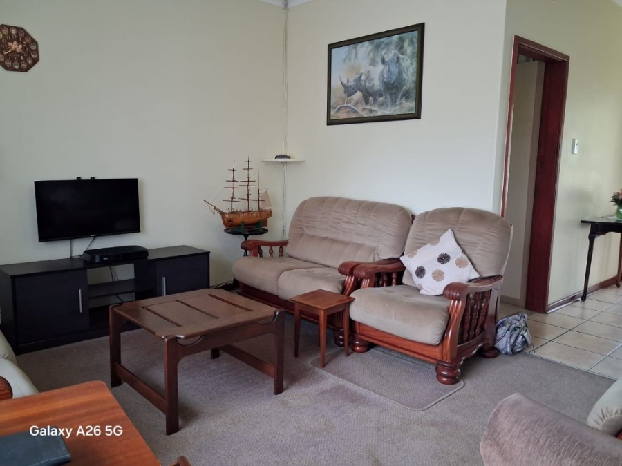 2 Bedroom Property for Sale in Umtentweni KwaZulu-Natal