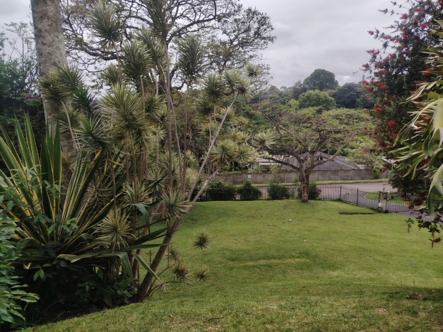 To Let 4 Bedroom Property for Rent in Kloof KwaZulu-Natal