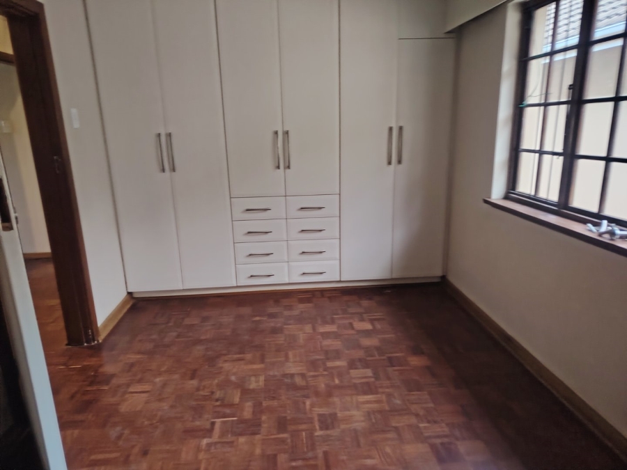 To Let 4 Bedroom Property for Rent in Kloof KwaZulu-Natal