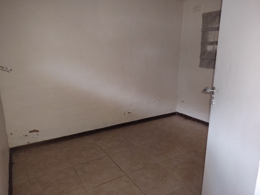 To Let 4 Bedroom Property for Rent in Kloof KwaZulu-Natal