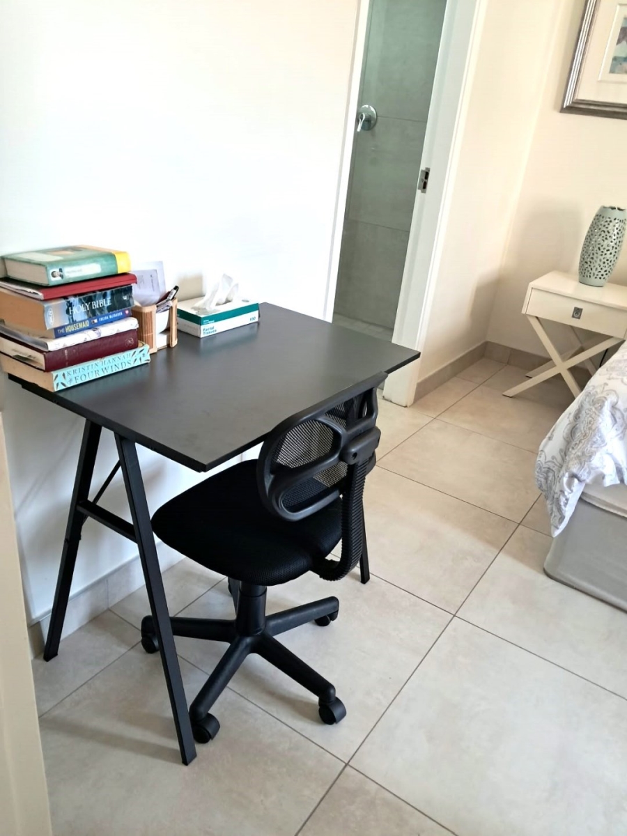 To Let 2 Bedroom Property for Rent in Kloof KwaZulu-Natal