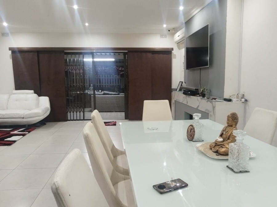 3 Bedroom Property for Sale in Glenmore KwaZulu-Natal