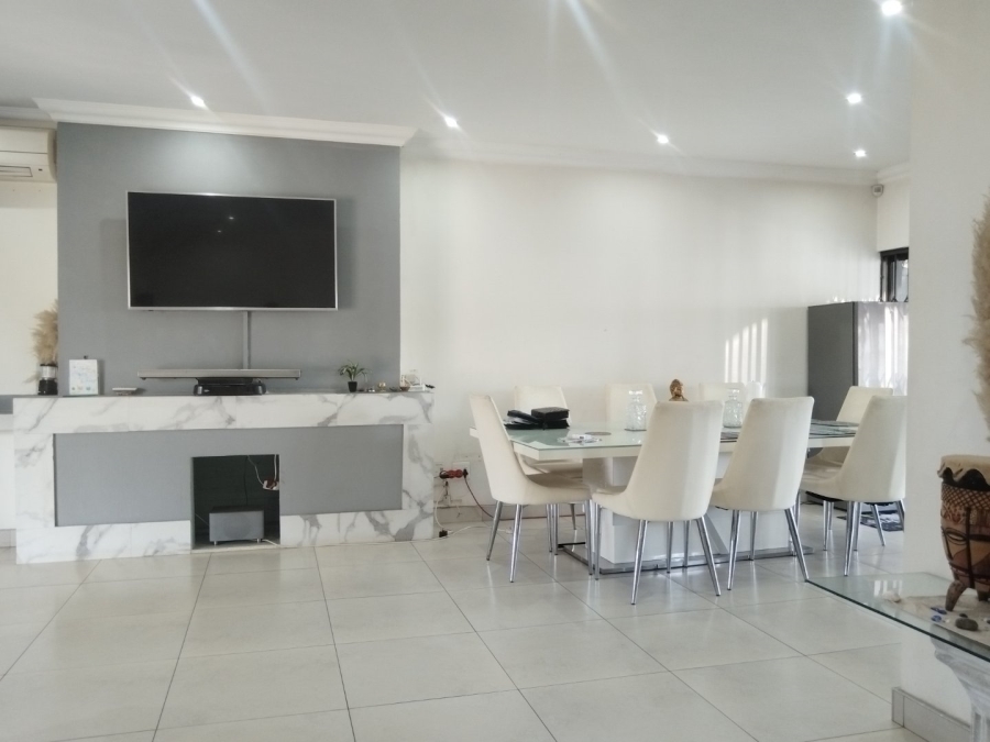 3 Bedroom Property for Sale in Glenmore KwaZulu-Natal