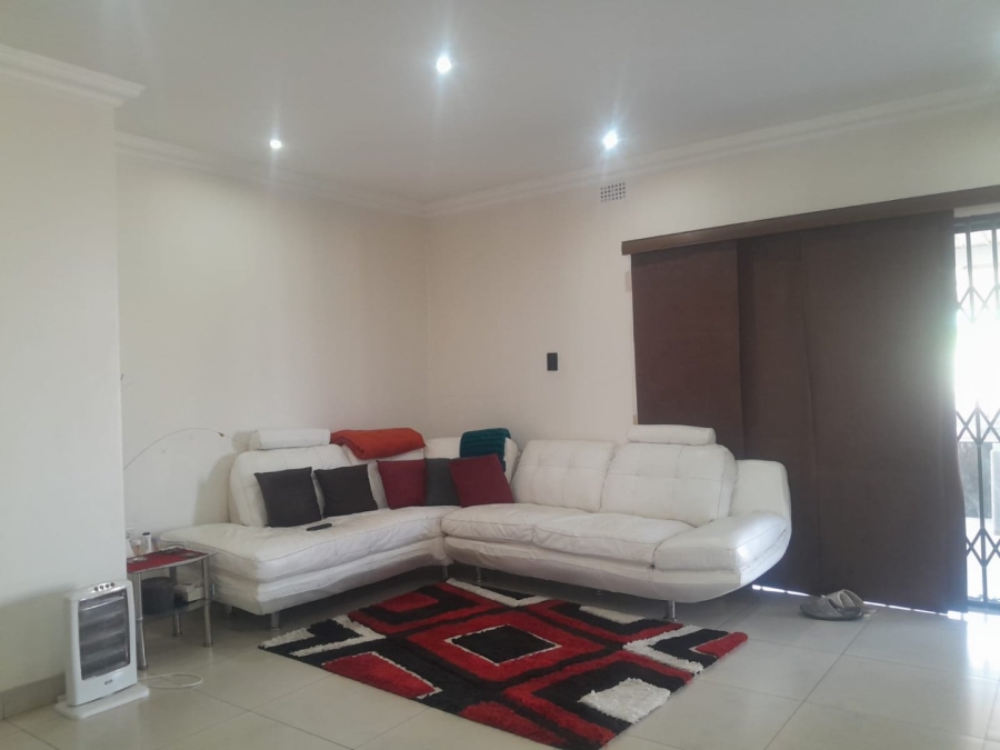 3 Bedroom Property for Sale in Glenmore KwaZulu-Natal