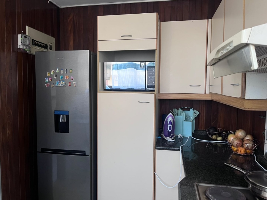2 Bedroom Property for Sale in Westridge KwaZulu-Natal