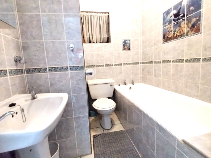 2 Bedroom Property for Sale in Beacon Rocks KwaZulu-Natal