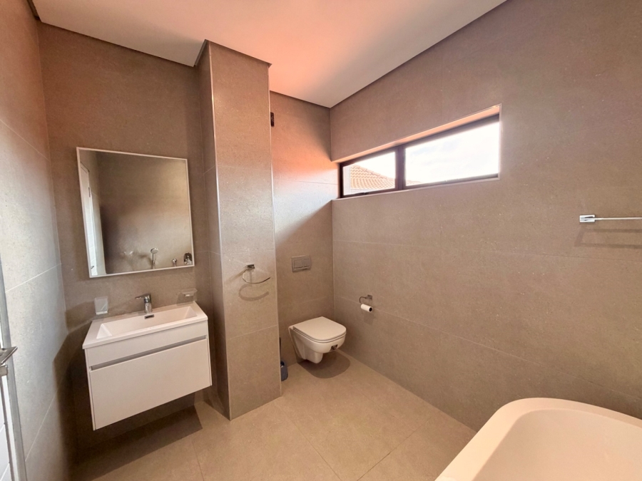 4 Bedroom Property for Sale in Izinga KwaZulu-Natal