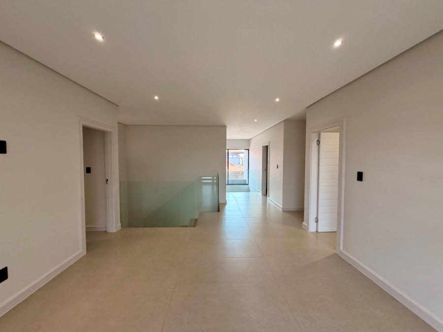 4 Bedroom Property for Sale in Izinga KwaZulu-Natal
