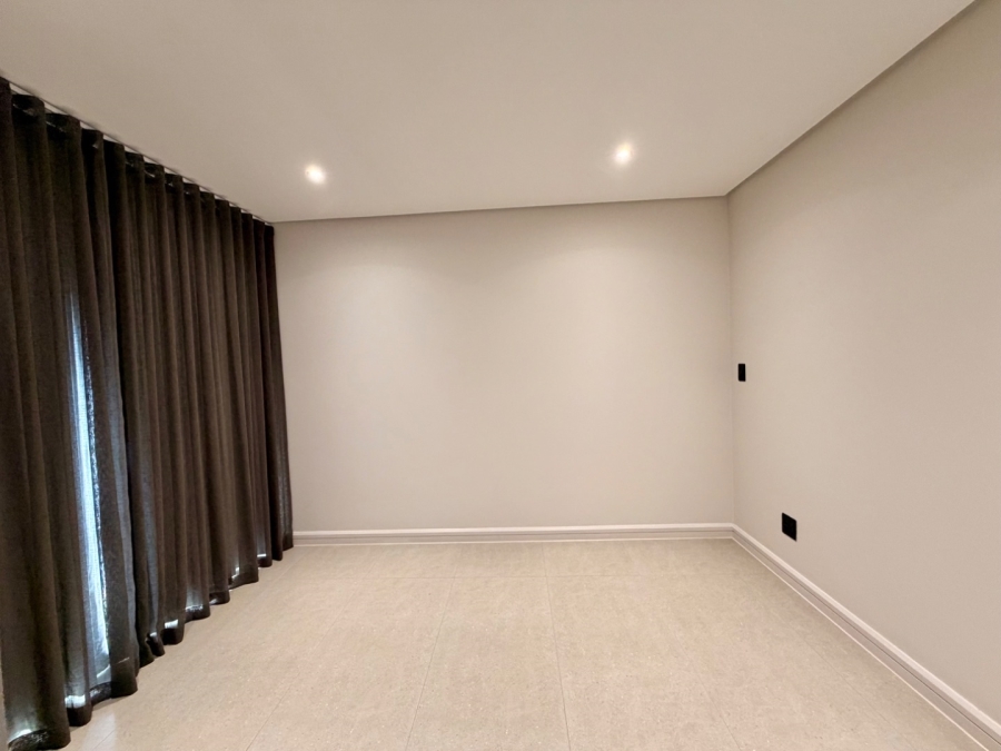 4 Bedroom Property for Sale in Izinga KwaZulu-Natal