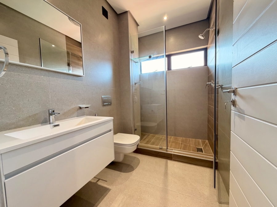 4 Bedroom Property for Sale in Izinga KwaZulu-Natal