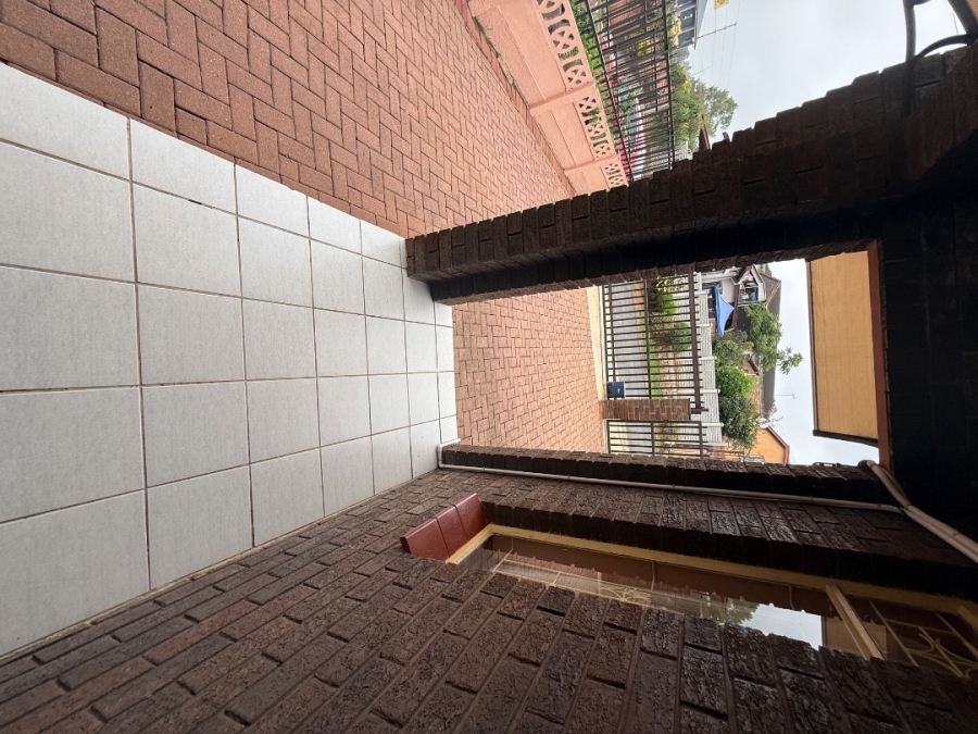 4 Bedroom Property for Sale in Newholme KwaZulu-Natal