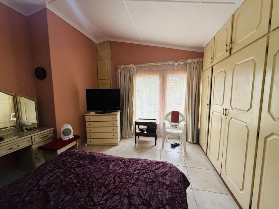 4 Bedroom Property for Sale in Newholme KwaZulu-Natal
