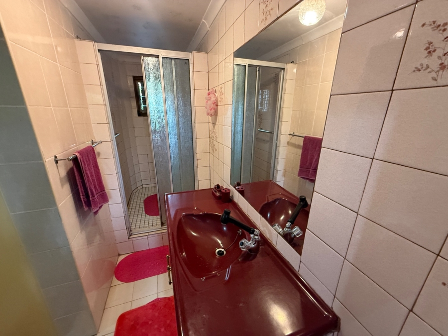4 Bedroom Property for Sale in Newholme KwaZulu-Natal