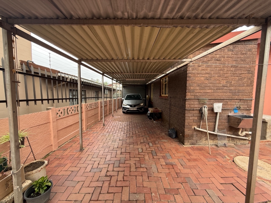 4 Bedroom Property for Sale in Newholme KwaZulu-Natal