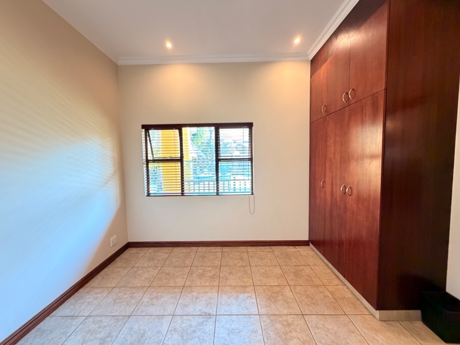 To Let 2 Bedroom Property for Rent in Umhlanga KwaZulu-Natal