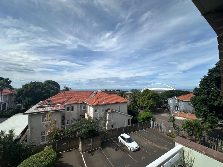 To Let  Bedroom Property for Rent in Windermere KwaZulu-Natal