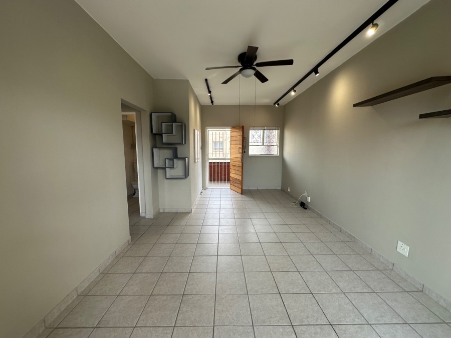 To Let  Bedroom Property for Rent in Windermere KwaZulu-Natal