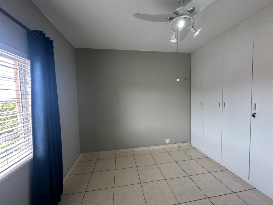 To Let  Bedroom Property for Rent in Windermere KwaZulu-Natal