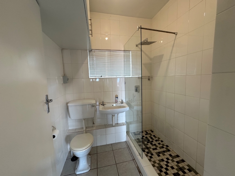 To Let  Bedroom Property for Rent in Windermere KwaZulu-Natal