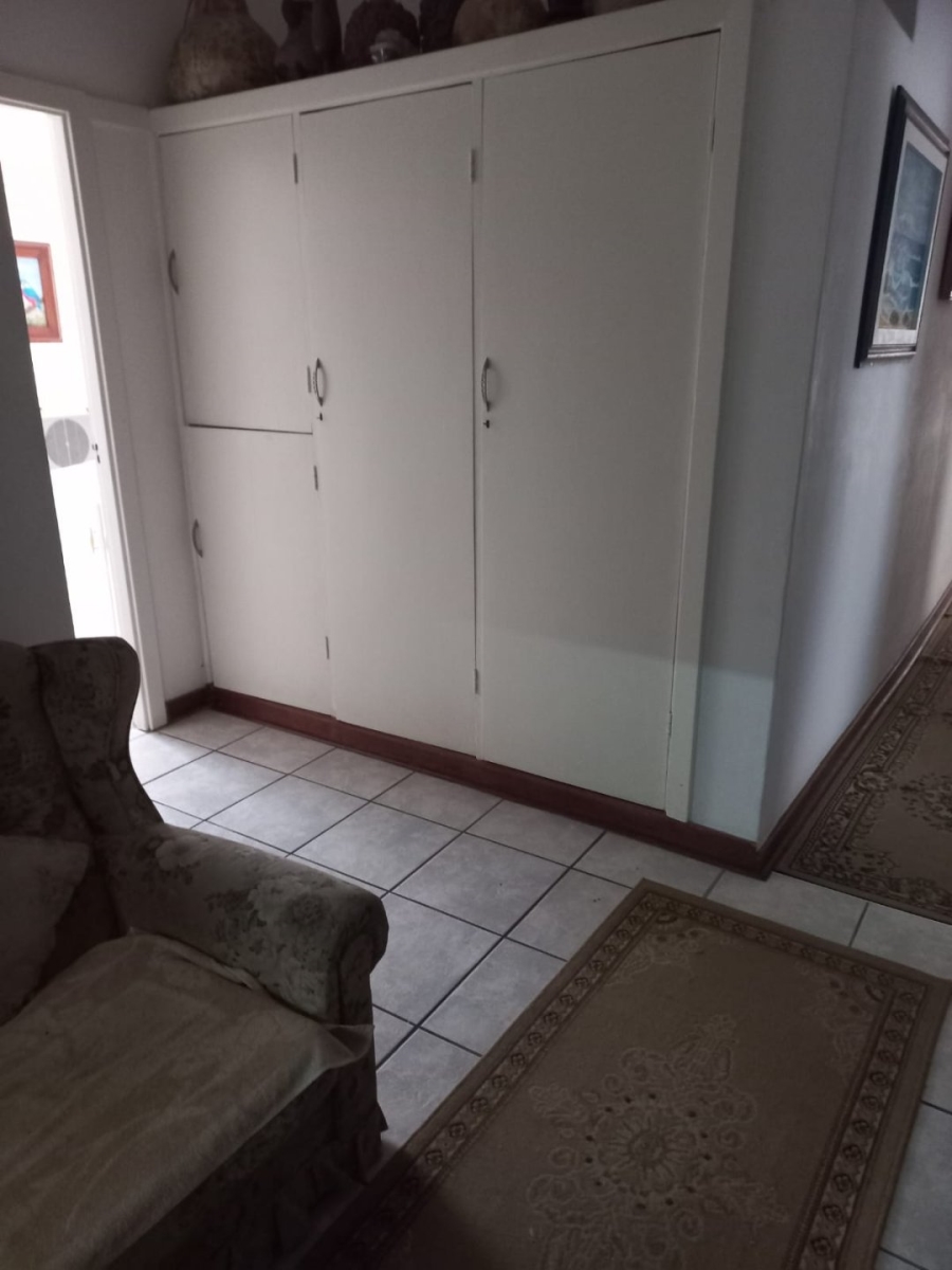 4 Bedroom Property for Sale in Marina Beach KwaZulu-Natal