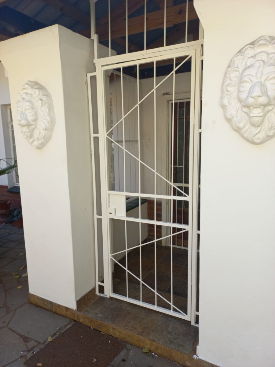 4 Bedroom Property for Sale in Marina Beach KwaZulu-Natal