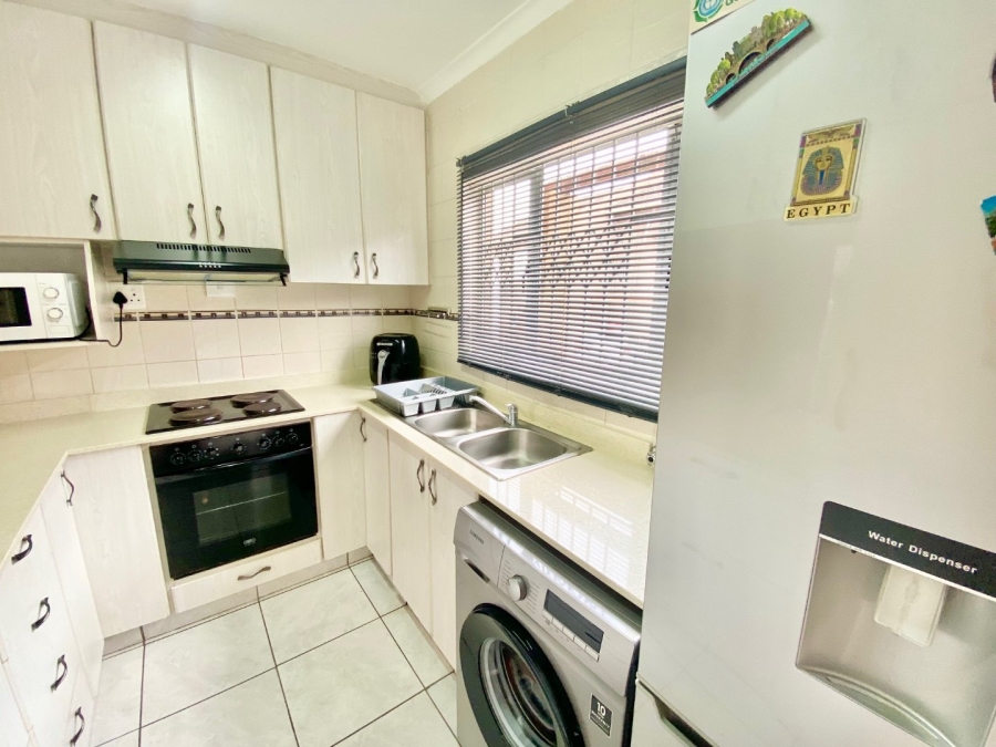 2 Bedroom Property for Sale in La Mercy KwaZulu-Natal