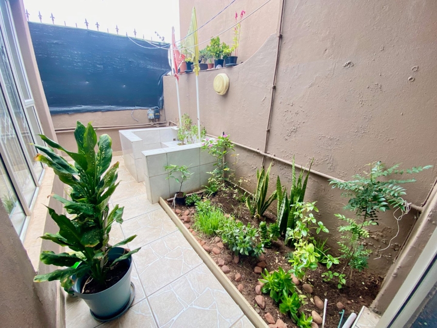 2 Bedroom Property for Sale in La Mercy KwaZulu-Natal