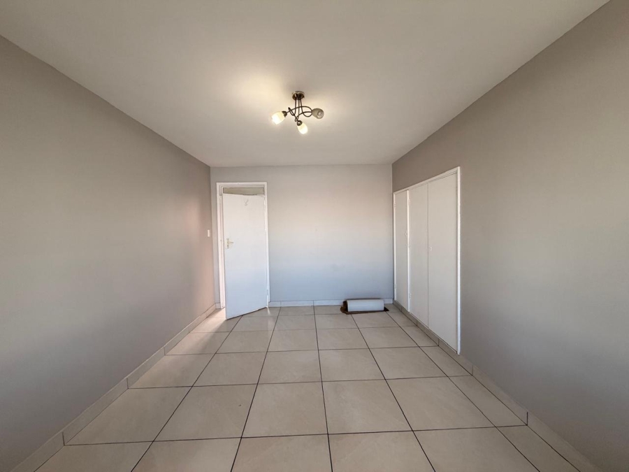 To Let 2 Bedroom Property for Rent in Esplanade KwaZulu-Natal