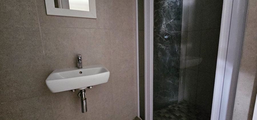 To Let 2 Bedroom Property for Rent in Umhlanga Ridge KwaZulu-Natal
