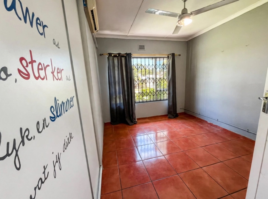 5 Bedroom Property for Sale in Meer En See KwaZulu-Natal