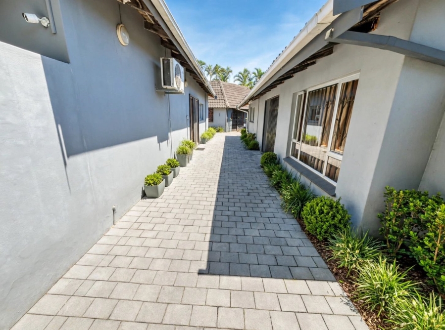 5 Bedroom Property for Sale in Meer En See KwaZulu-Natal