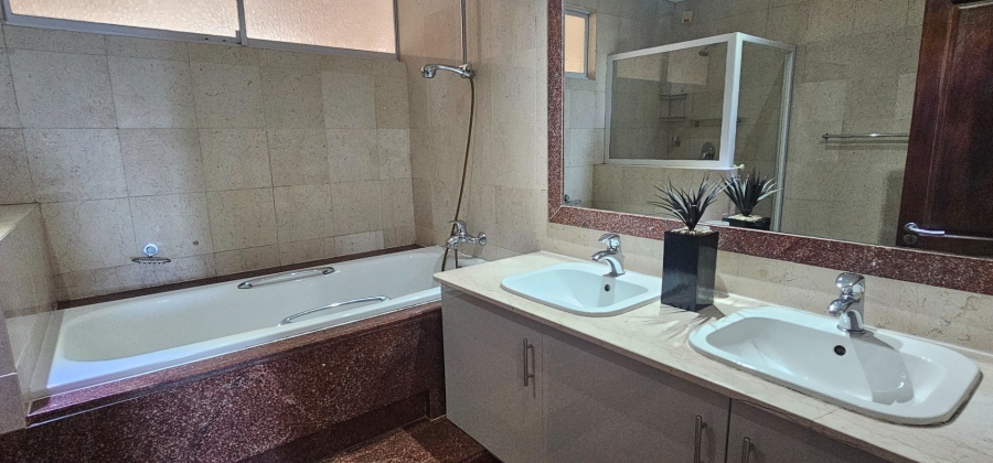 2 Bedroom Property for Sale in Umhlanga KwaZulu-Natal