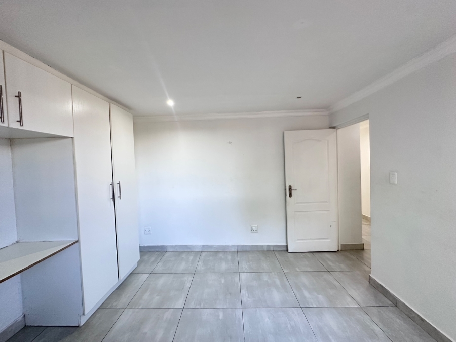 2 Bedroom Property for Sale in Morningside KwaZulu-Natal