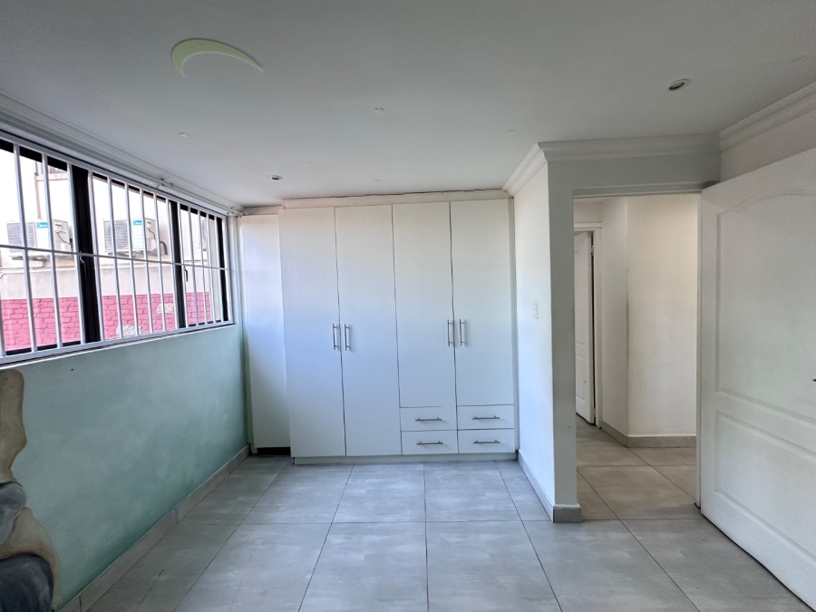2 Bedroom Property for Sale in Morningside KwaZulu-Natal
