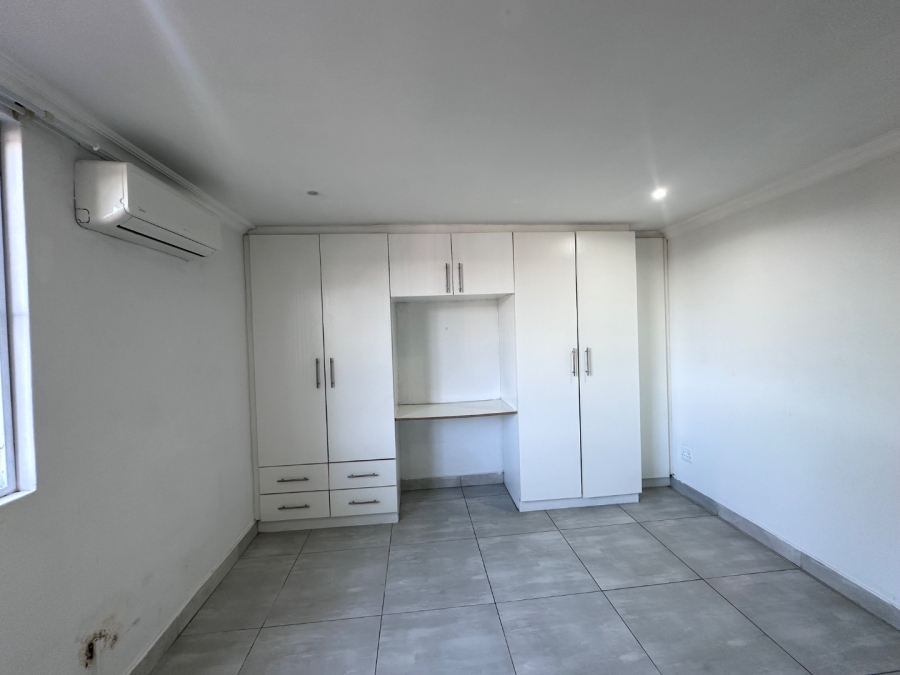 2 Bedroom Property for Sale in Morningside KwaZulu-Natal