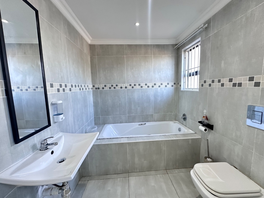 2 Bedroom Property for Sale in Morningside KwaZulu-Natal