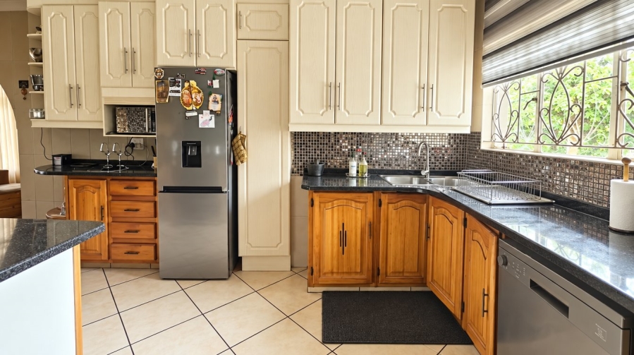 3 Bedroom Property for Sale in Paradise KwaZulu-Natal