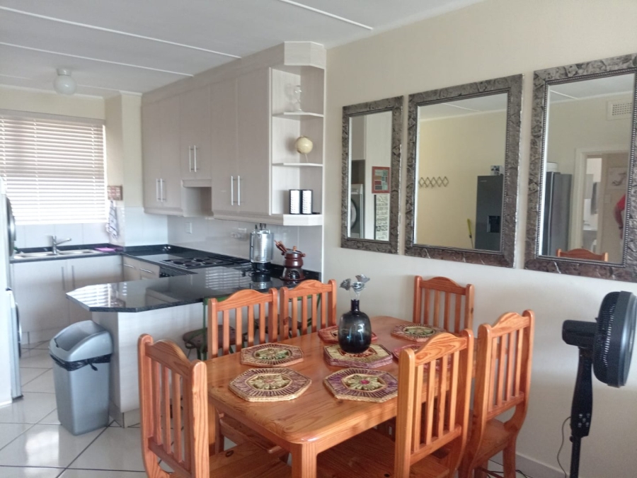 2 Bedroom Property for Sale in Beacon Rocks KwaZulu-Natal