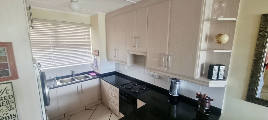 2 Bedroom Property for Sale in Beacon Rocks KwaZulu-Natal