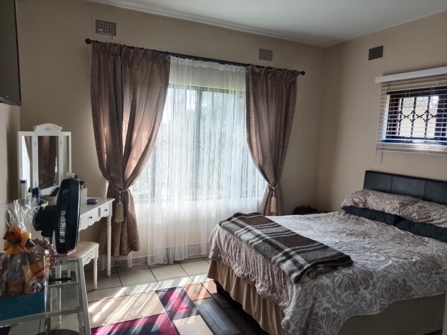2 Bedroom Property for Sale in Anerley KwaZulu-Natal