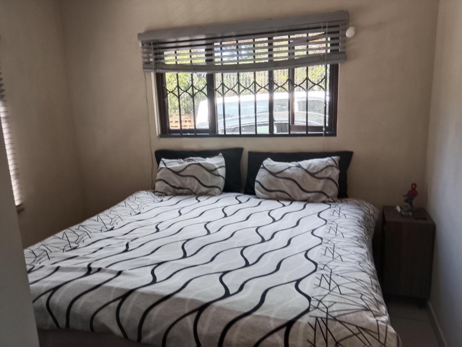 2 Bedroom Property for Sale in Anerley KwaZulu-Natal