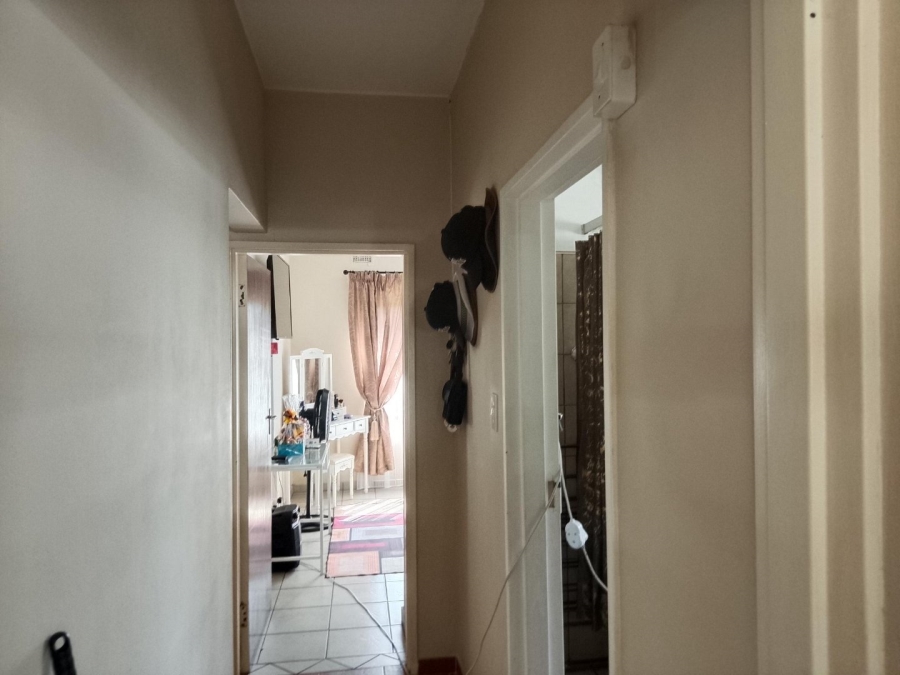 2 Bedroom Property for Sale in Anerley KwaZulu-Natal
