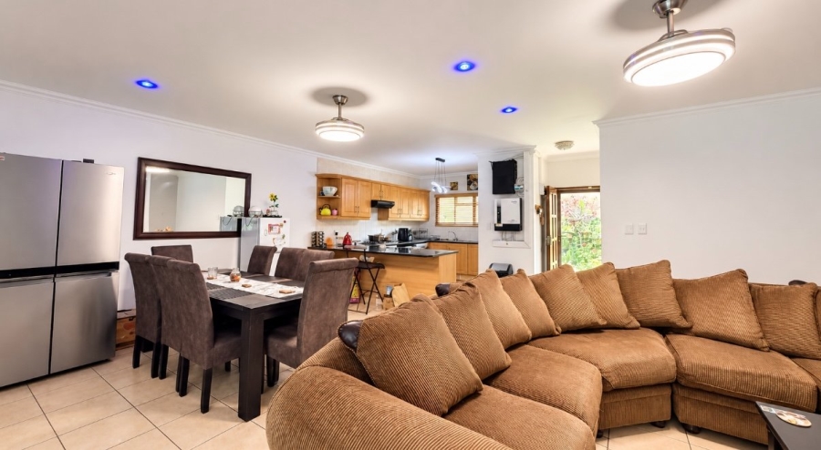 4 Bedroom Property for Sale in St Michaels On Sea KwaZulu-Natal