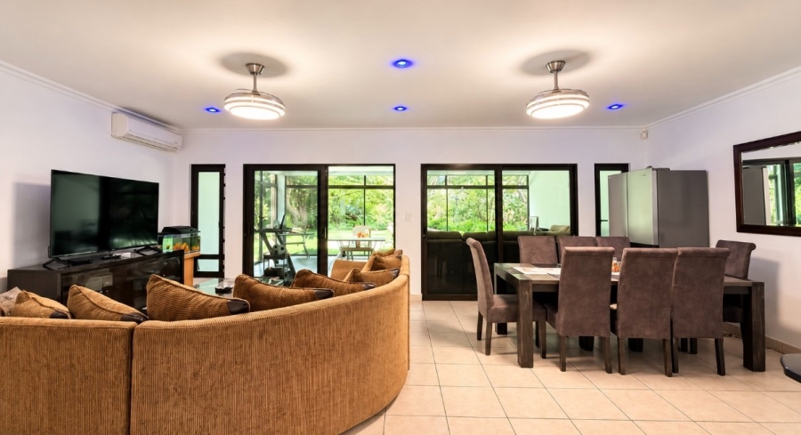 4 Bedroom Property for Sale in St Michaels On Sea KwaZulu-Natal