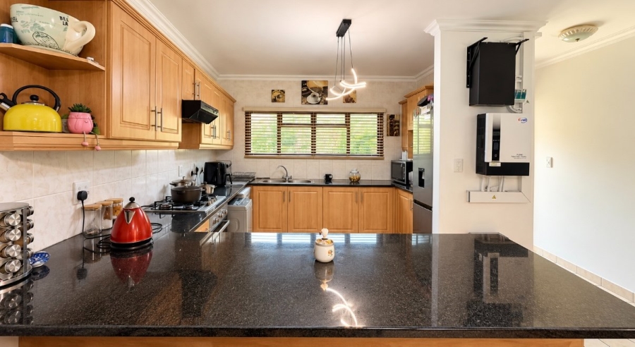 4 Bedroom Property for Sale in St Michaels On Sea KwaZulu-Natal