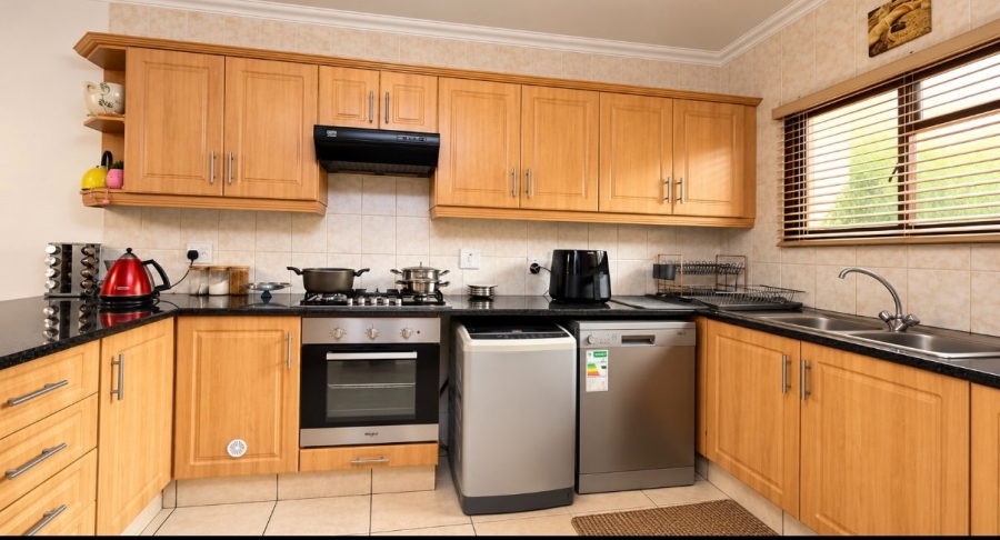 4 Bedroom Property for Sale in St Michaels On Sea KwaZulu-Natal