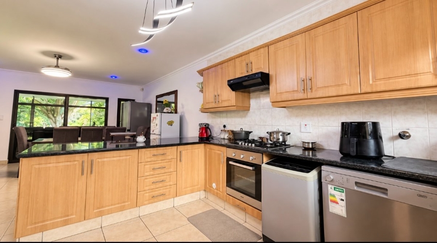 4 Bedroom Property for Sale in St Michaels On Sea KwaZulu-Natal