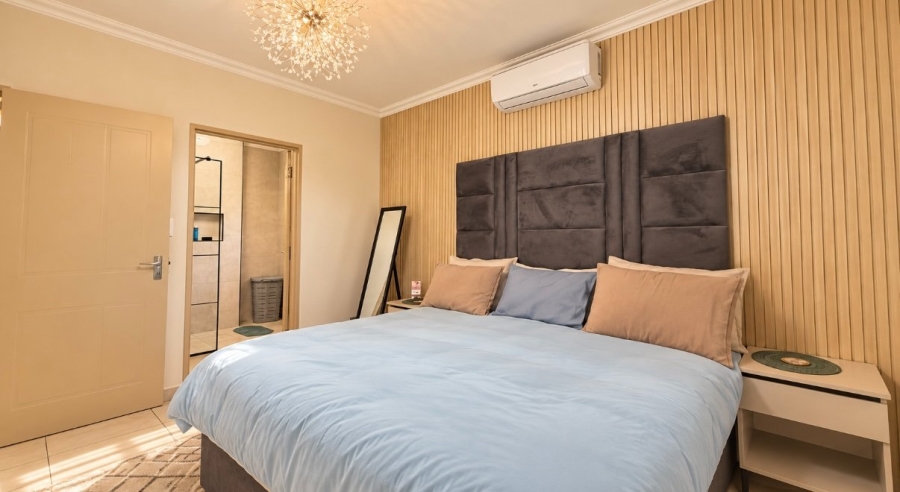 4 Bedroom Property for Sale in St Michaels On Sea KwaZulu-Natal