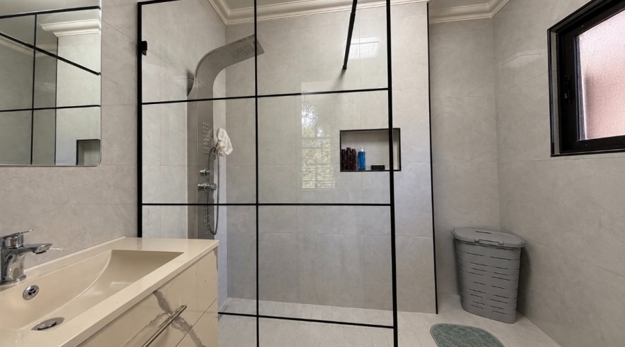 4 Bedroom Property for Sale in St Michaels On Sea KwaZulu-Natal